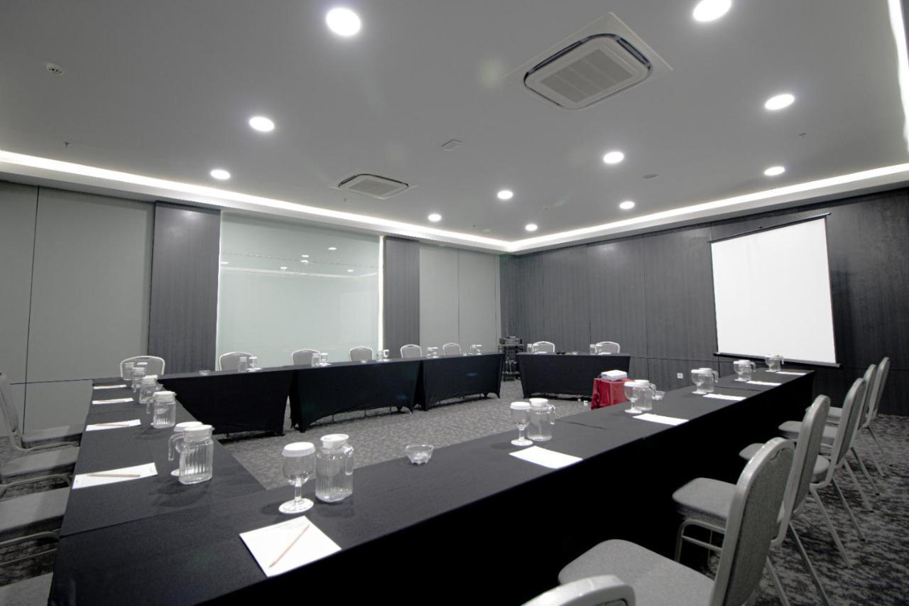 Laska Hotel Subang Exterior photo