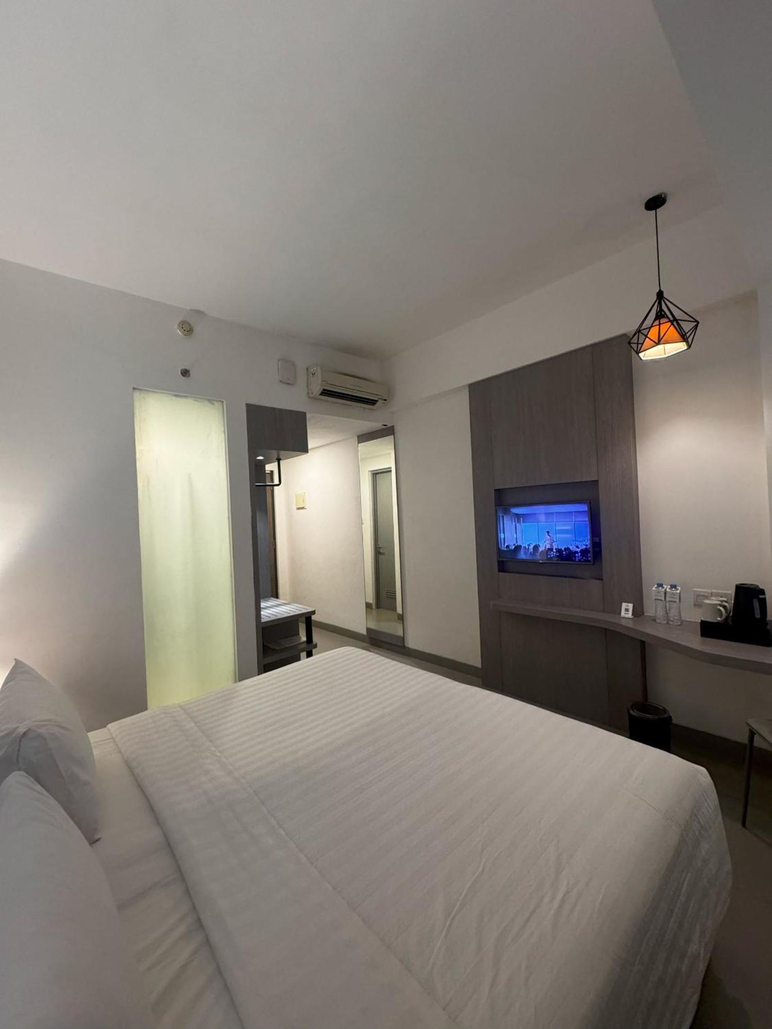 Laska Hotel Subang Exterior photo
