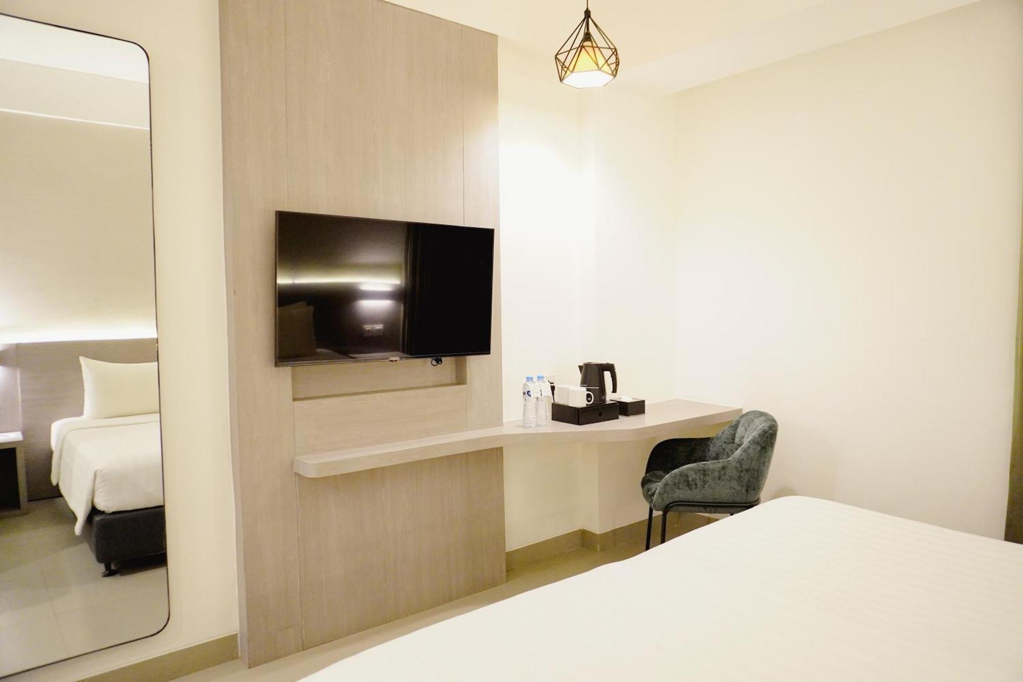 Laska Hotel Subang Exterior photo